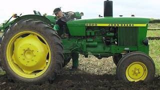 1969 John Deere 2020 33 Litre 4cyl Diesel Tractor  Ploughing [upl. by Tallbott]