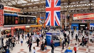 A Walk Through The London Victoria Station London England [upl. by Sherrill]