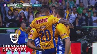 ¡Gignac hipnotiza a la Fiera [upl. by Ysteb]